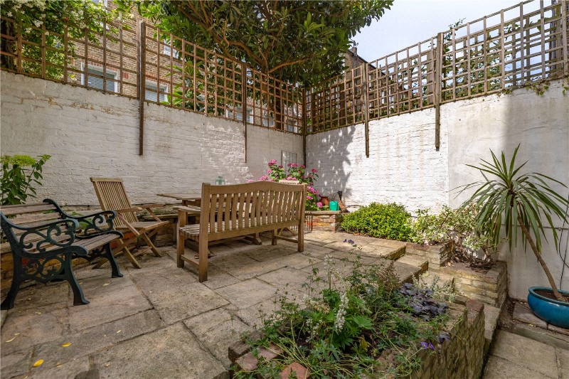 Comeragh Road, London, W14