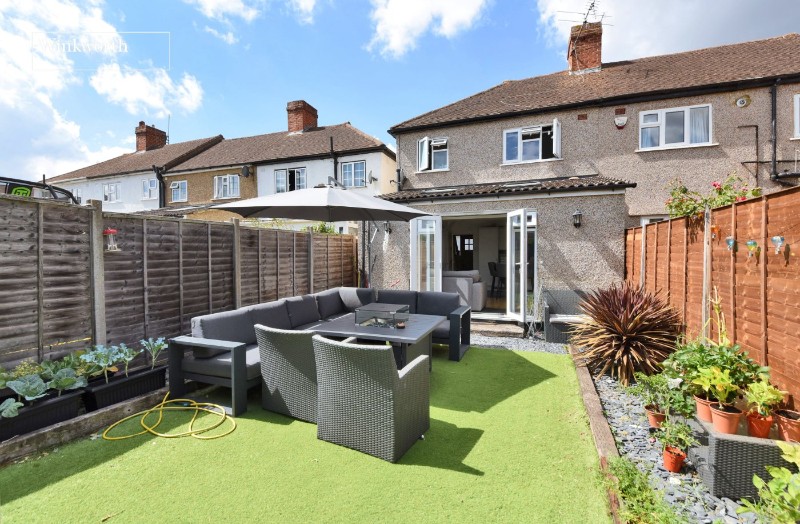 Buckland Way, Worcester Park, Surrey, KT4