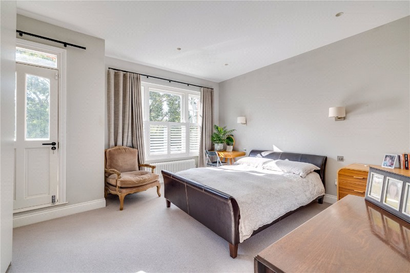 Peterborough Road, London, SW6