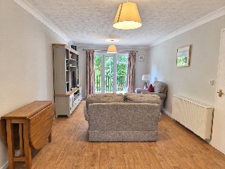 Hertswood Court, Hillside Gardens, High Barnet, EN5