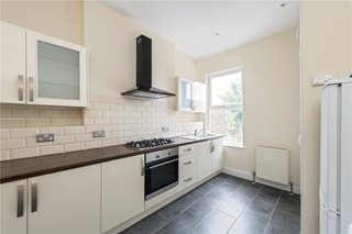 Barcombe Avenue, London, SW2