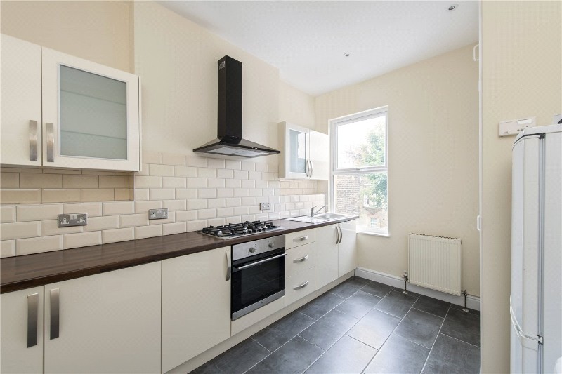 Barcombe Avenue, London, SW2