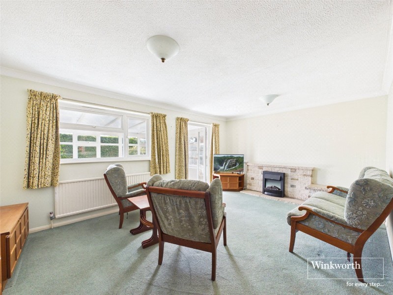 Beverley Close, Thatcham, Berkshire, RG18