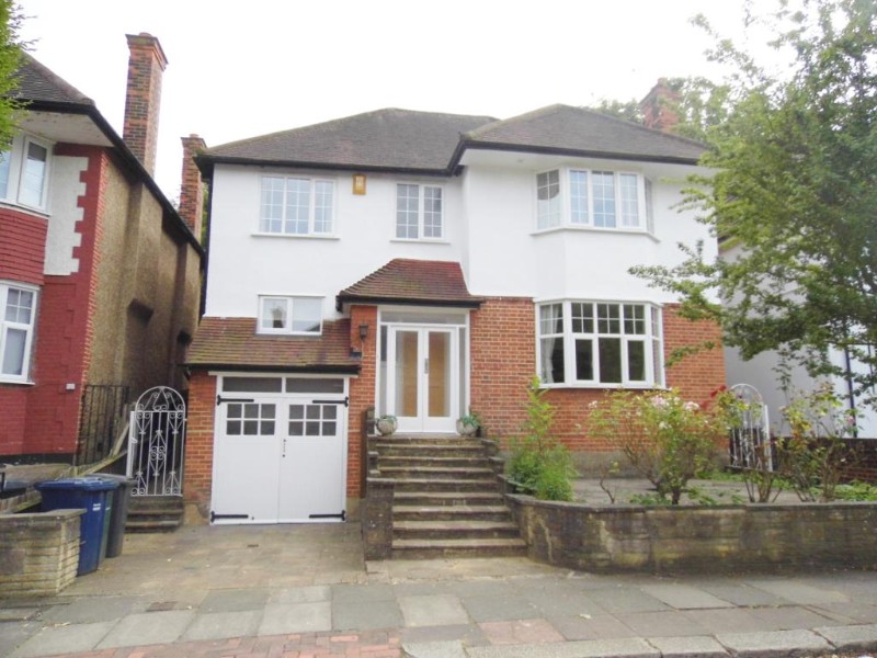 North Crescent, Finchley, London, N3