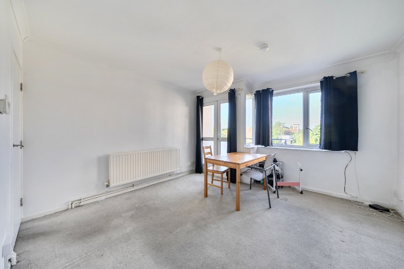 Flat 6, Caversham House, Friary Estate, London, SE15