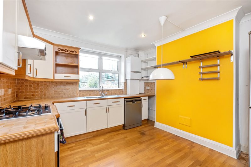 Colvestone Crescent, London, E8