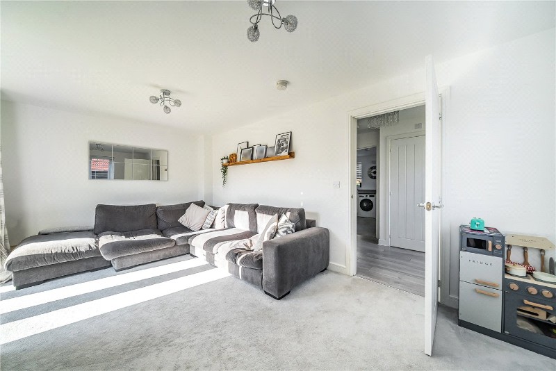 Keepsake Close, Farnham, Surrey, GU9