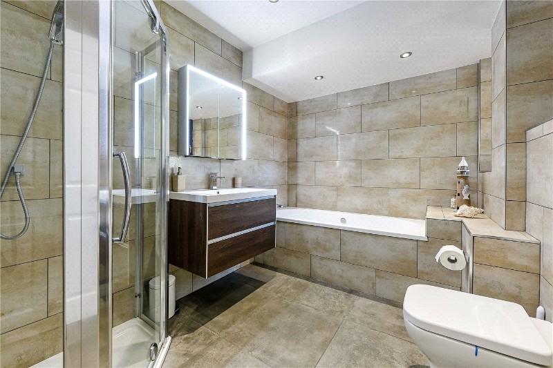 Parliament Place, Winchester, Hampshire, SO22