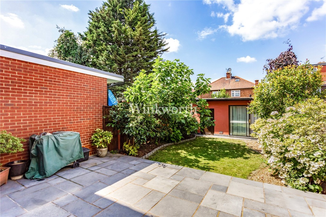 3 bedroom property for sale in Cheviot Gardens, London, NW2 (Ref