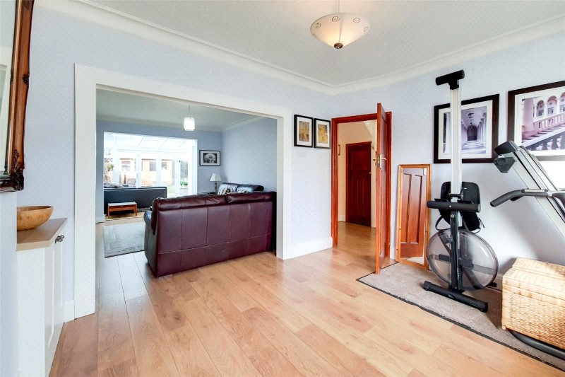 Godfrey Avenue, Twickenham, TW2