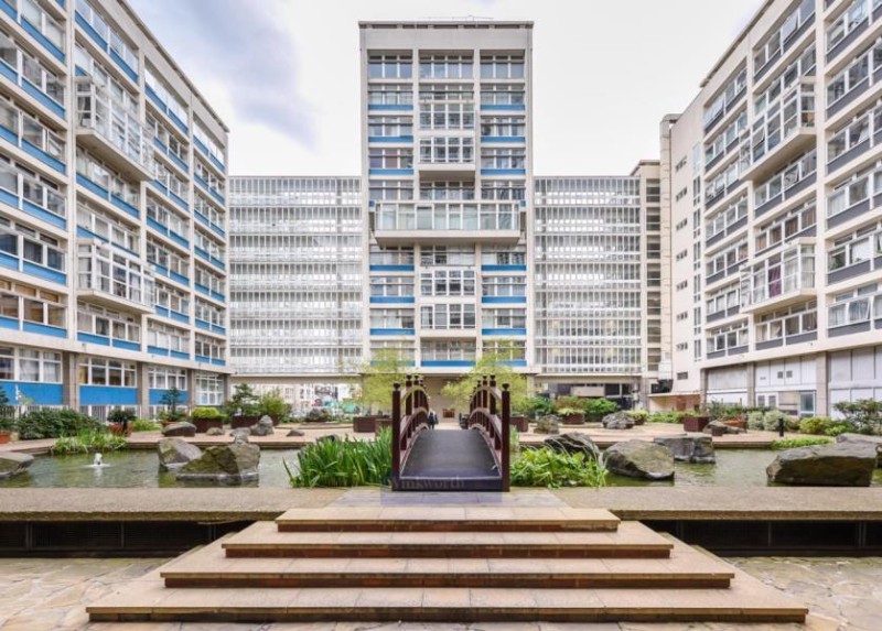 Newington Causeway, SE1