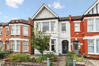 Lakeside Road, London, N13