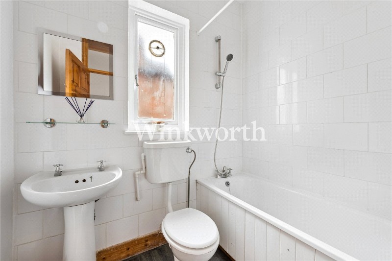 Gladstone Avenue, London, N22