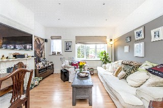 Cricklade Avenue, London, SW2