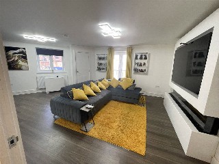 Harvest Path, Finchwood Park, Wokingham, Berkshire, RG40