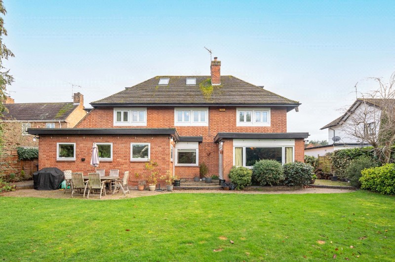 Almond Avenue, Leamington Spa, Warwickshire, CV32