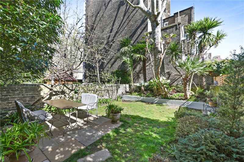 Marloes Road, London, W8