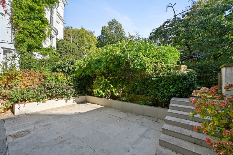 Lansdowne Road, London, W11