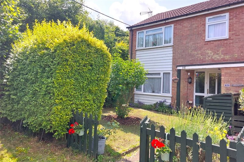 Copnor Close, Woolton Hill, Newbury, Hampshire, RG20
