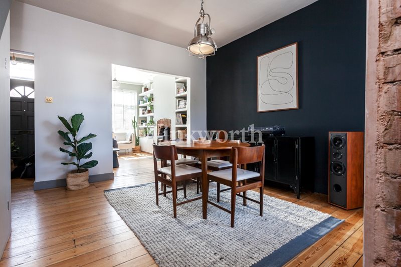 Rosebery Avenue, London, N17