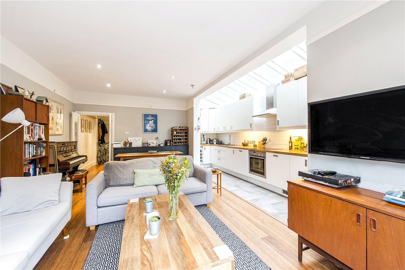 Kitchen Reception