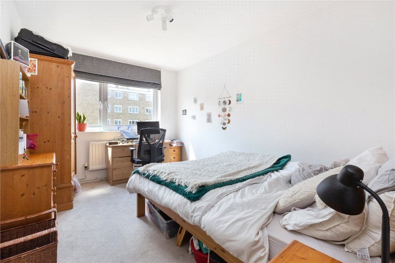 Hayward Gardens, London, SW15