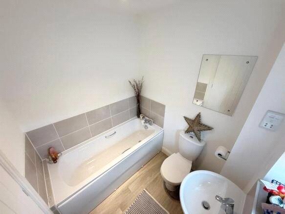 Harrier Way, Market Deeping, Peterborough, Lincolnshire, PE6