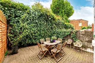 Holberton Gardens, London, NW10