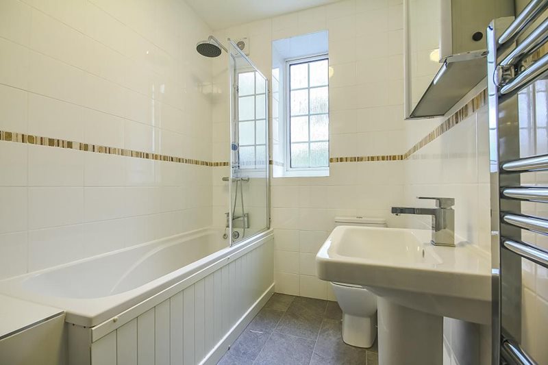 Gloucester Court, Kew Road, Kew, Surrey, TW9