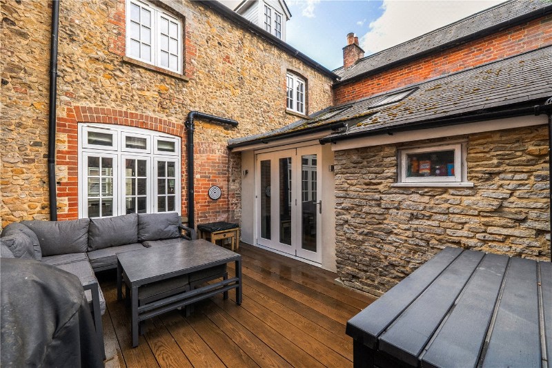 Shortfield Common Road, Frensham, Farnham, Surrey, GU10