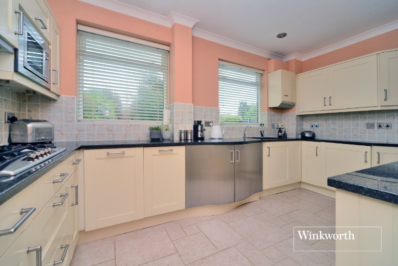Mortimer Crescent, Worcester Park, Surrey, KT4