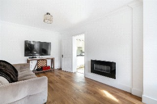 The Green, Badshot Lea, Farnham, Surrey, GU9