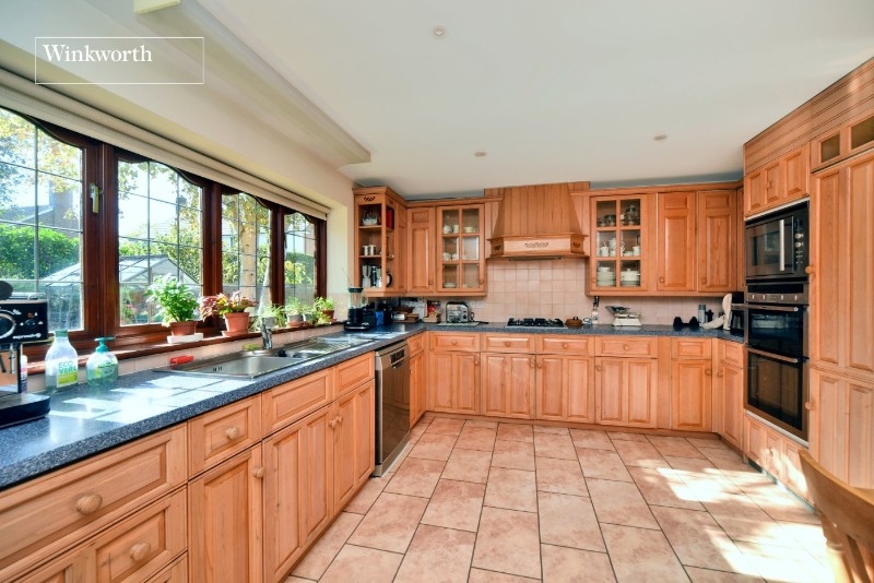 Warren Avenue, Cheam, Sutton, SM2