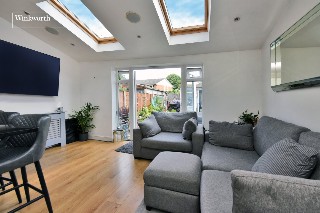 Buckland Way, Worcester Park, Surrey, KT4