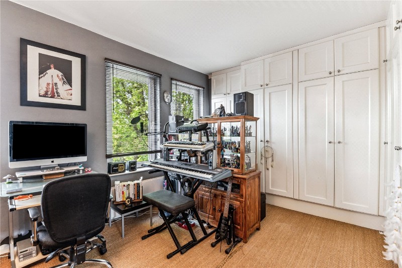 Amerland Road, Putney, SW18