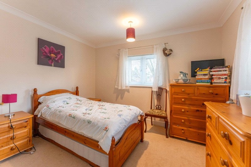 Almond Avenue, Leamington Spa, Warwickshire, CV32