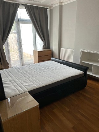 Oakfield Road, Southgate, London, N14
