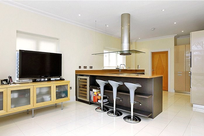 Park Grove, Knotty Green, Beaconsfield, HP9