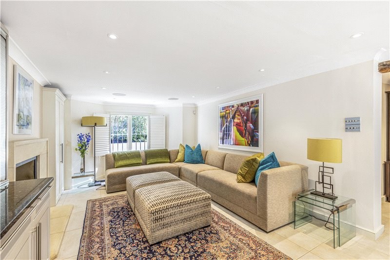 Castelnau, Barnes, London, SW13