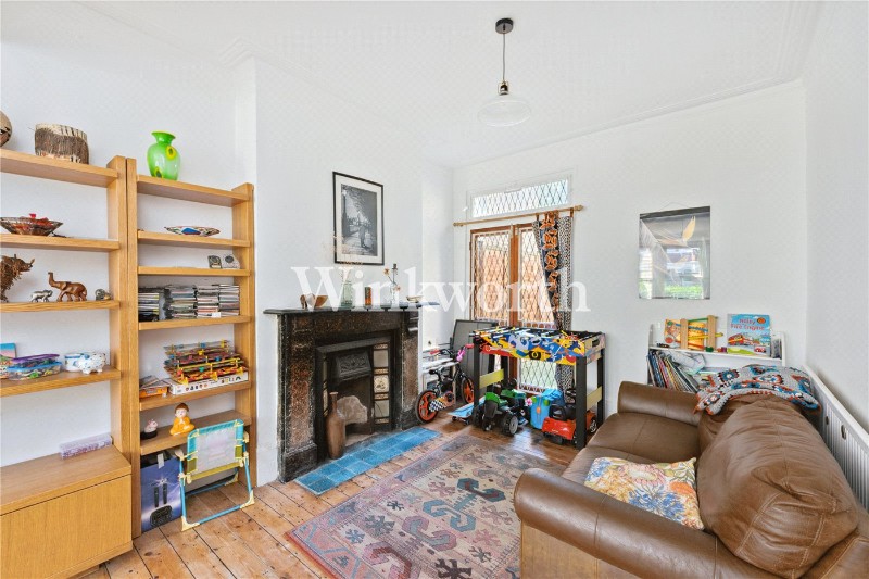 Falkland Road, London, N8