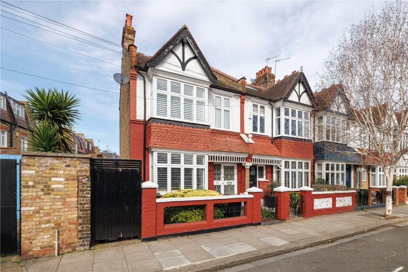 Crabtree Lane, London, SW6