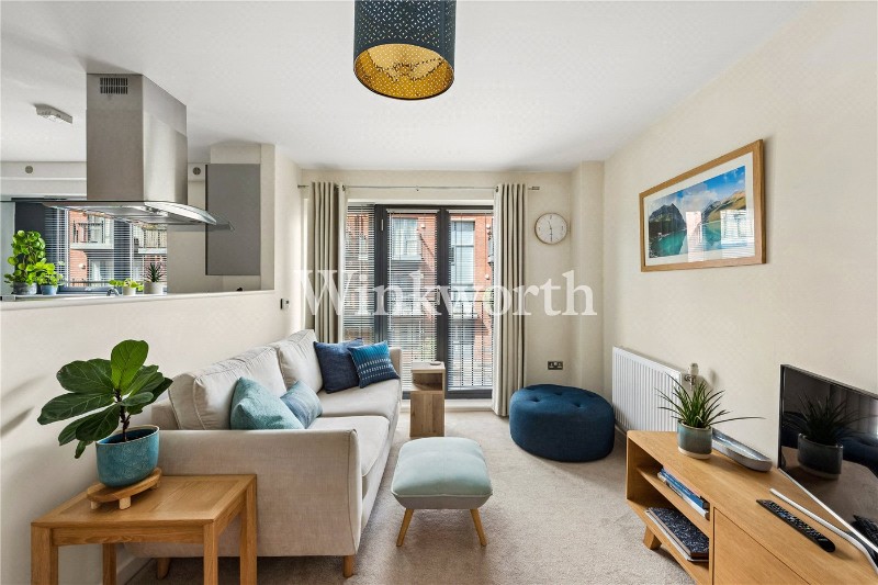 Leverton Close, London, N22