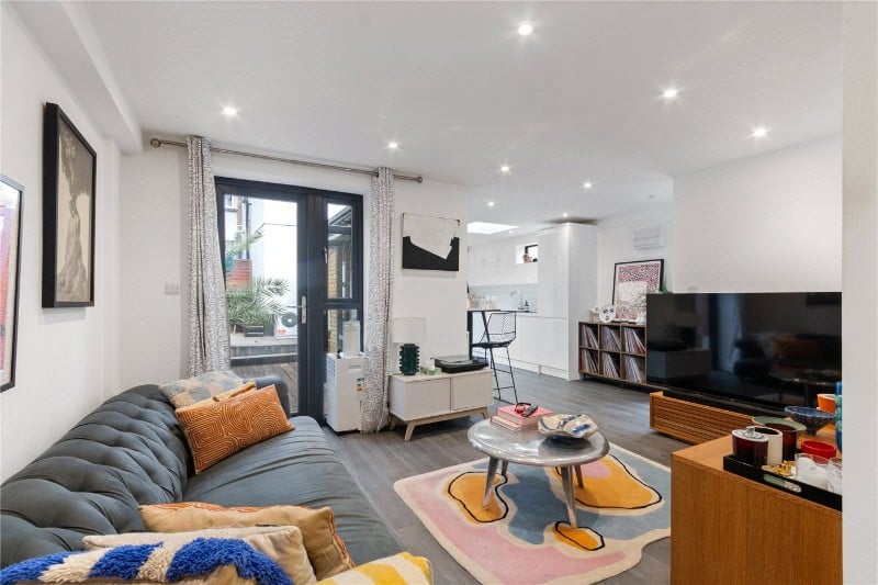 Fallsbrook Road, London, SW16