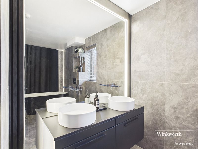 Gloucester Avenue, Shinfield, Reading, RG2