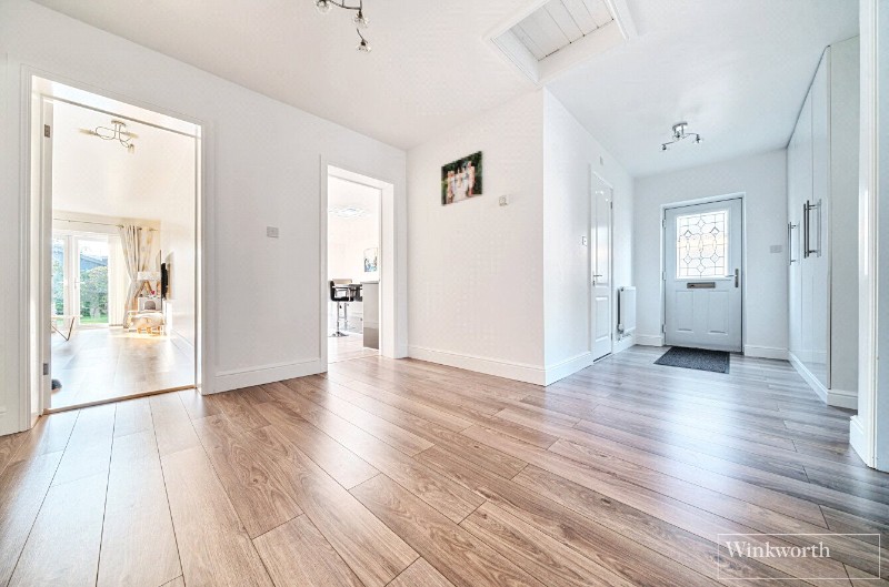 Waverley Road, Bagshot, Surrey, GU19