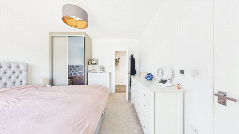 Bollo Bridge Road, London, W3