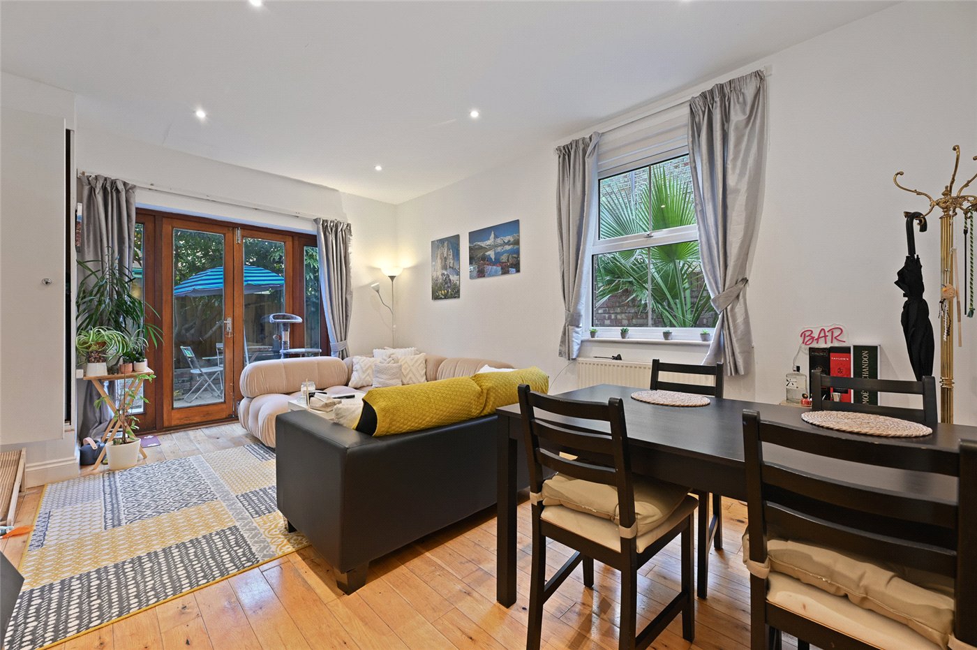 Collingbourne Road, London, W12