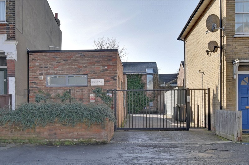 Herron Walk, Hither Green, London, SE13