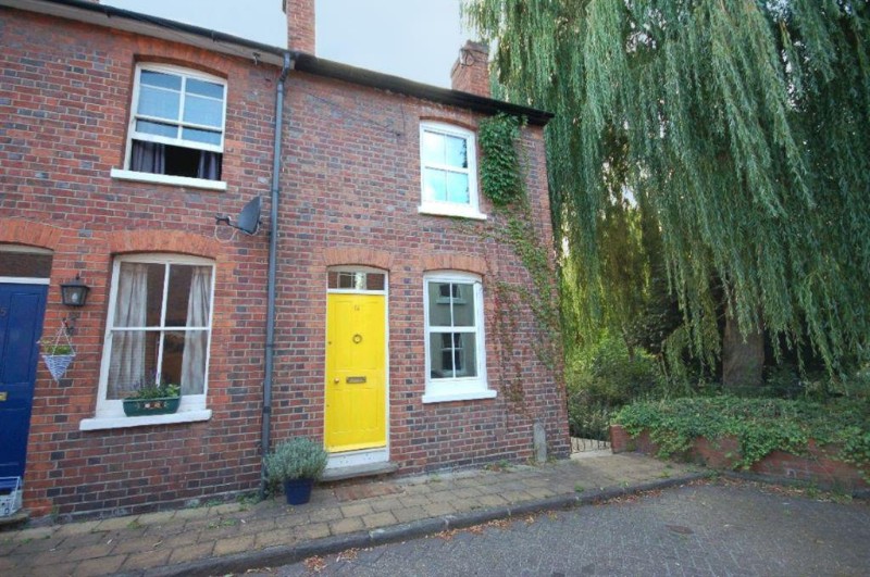 Queens Cottages, Reading, Berkshire, RG1
