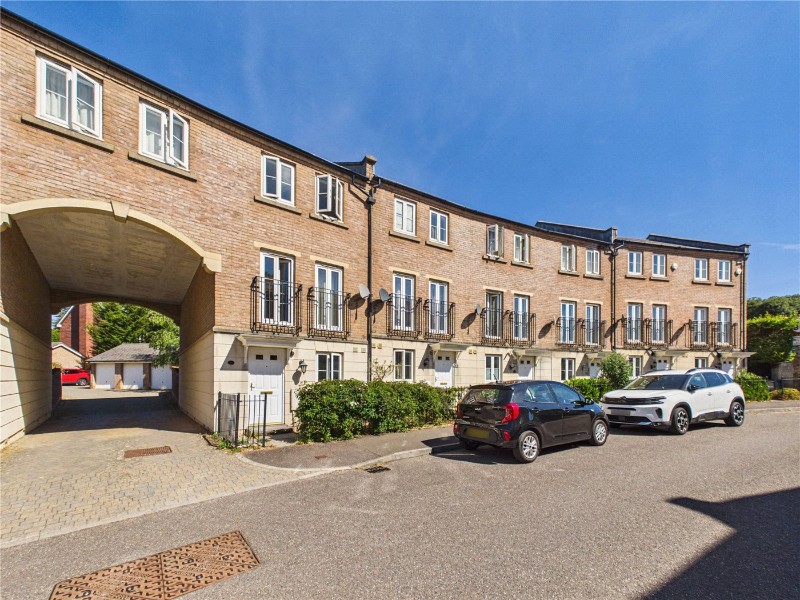 Fleming Way, Exeter, Devon, EX2
